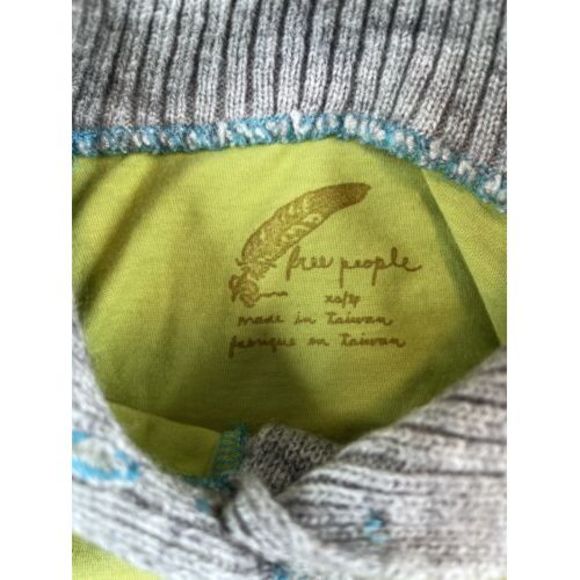 Free People Women's (XS) Lime Green Gray Sweatshirt Tunic Quarter Button Top - Picture 6 of 7